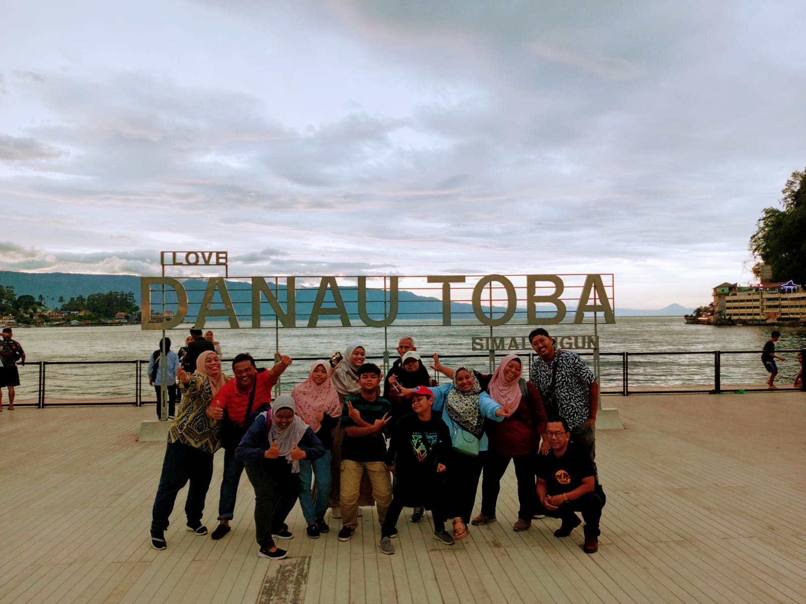 Novia Holiday 3